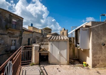 Terrazza - Casa indipendente Via Divisione
 
1, Mineo - foto 17