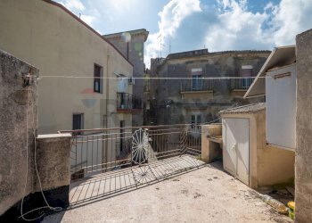 Terrazza - Casa indipendente Via Divisione
 
1, Mineo - foto 19