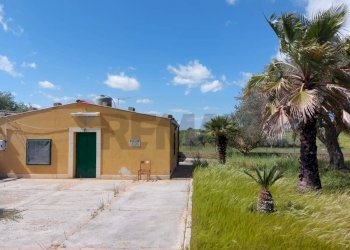 Casa all\'aperto - Villa via piano san Paolo
 
42, Caltagirone - foto 1