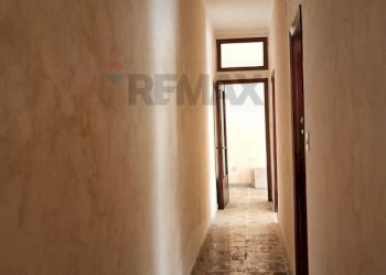 Hall / corridoio - Quadrilocale Via Dei Sanguinelli
 
53, Catania - foto 30