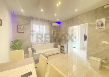 Sala da pranzo - Trilocale Via Faraci
 
1, Catania - foto 9