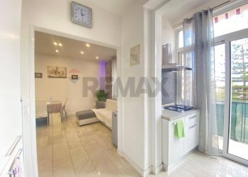 Hall / corridoio - Trilocale Via Faraci
 
1, Catania - foto 14