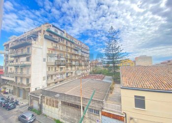 Edificio all\'aperto - Trilocale Via Faraci
 
1, Catania - foto 29