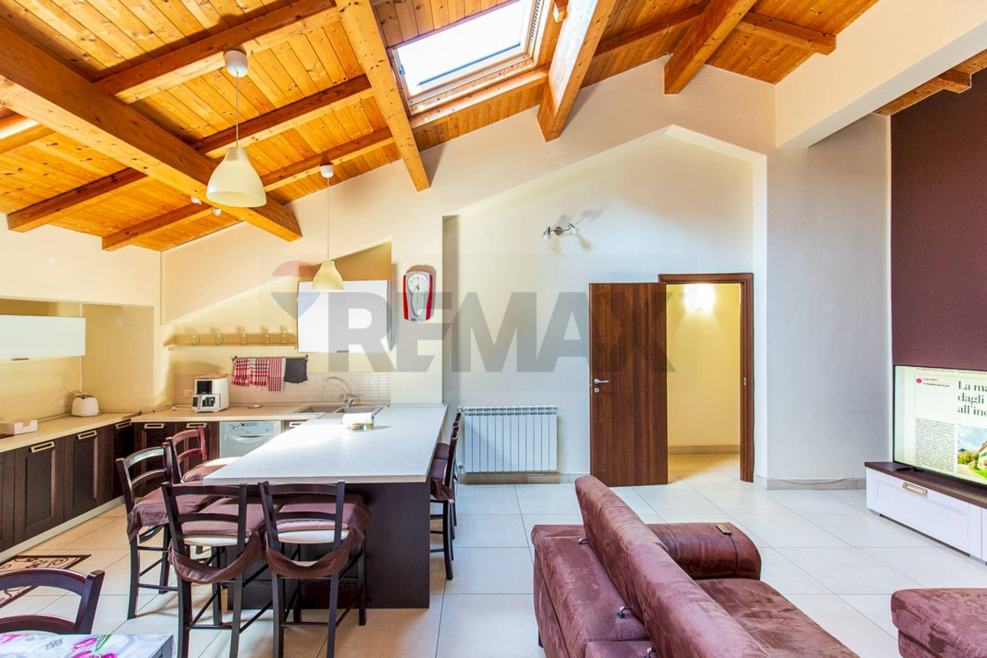 Sala da pranzo - Semi-detached house Via Officina
 
7, Catania - photo 2