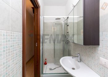 Bagno - Semi-detached house Via Officina
 
7, Catania - photo 9