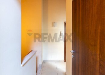 Hall / corridoio - Semi-detached house Via Officina
 
7, Catania - photo 24