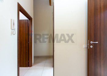 Hall / corridoio - Semi-detached house Via Officina
 
7, Catania - photo 25