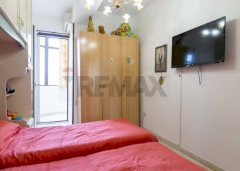 Camera / camera da letto - Trilocale via Tupparello
 
23, Acireale - foto 4