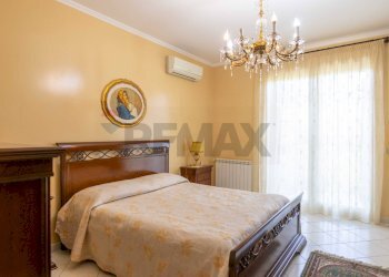 Camera / camera da letto - Trilocale via Tupparello
 
23, Acireale - foto 16