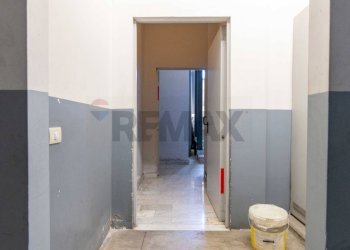 Hall / corridoio - Trilocale via Tupparello
 
23, Acireale - foto 50