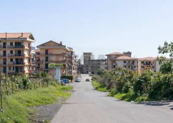 Edificio all\'aperto - Trilocale via Tupparello
 
23, Acireale - foto 80