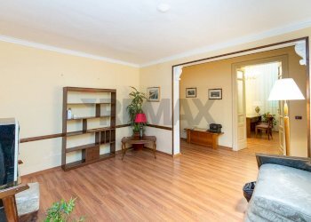 Soggiorno - Ufficio Via Umberto
 
53, Catania - foto 1