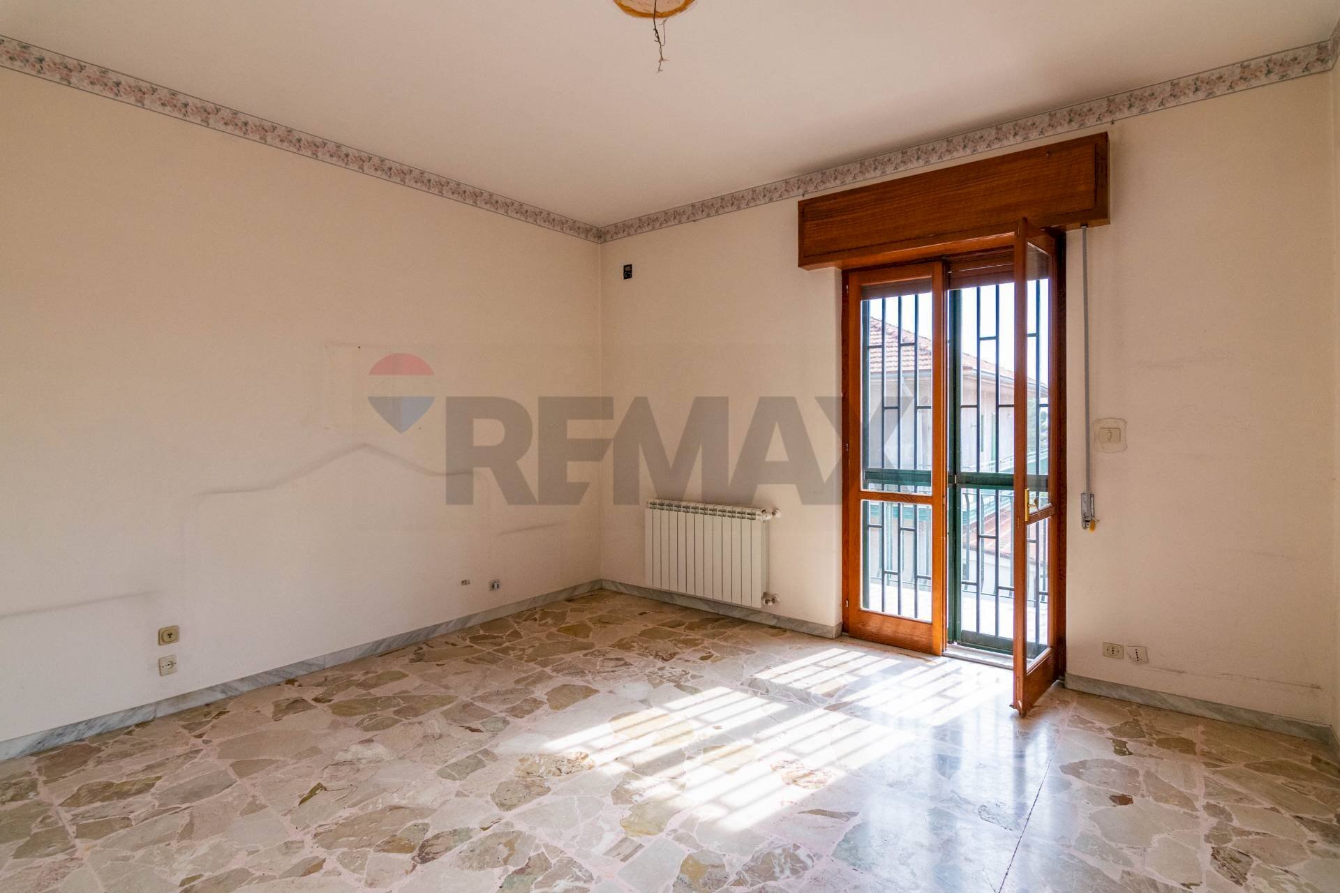 Stanza vuota - Appartamento Via asia
 
7, Gravina di Catania - foto 1