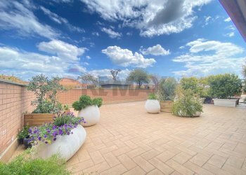 Terrazza - Ufficio Viale Cristoforo Colombo, San Giovanni la Punta - foto 2