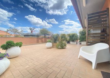 Terrazza - Ufficio Viale Cristoforo Colombo, San Giovanni la Punta - foto 3