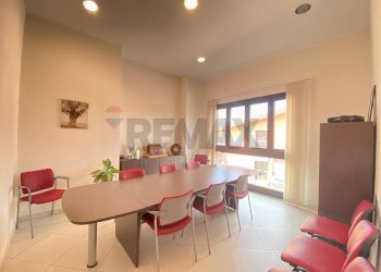 Sala da pranzo - Ufficio Viale Cristoforo Colombo, San Giovanni la Punta - foto 8