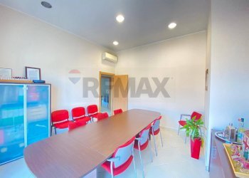 Sala da pranzo - Ufficio Viale Cristoforo Colombo, San Giovanni la Punta - foto 14