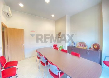 Sala da pranzo - Ufficio Viale Cristoforo Colombo, San Giovanni la Punta - foto 15