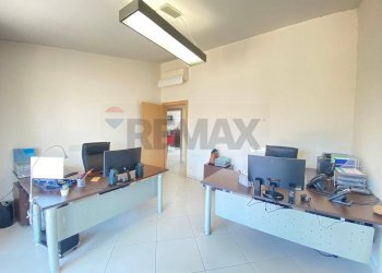 Soggiorno - Ufficio Viale Cristoforo Colombo, San Giovanni la Punta - foto 20