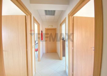 Hall / corridoio - Ufficio Viale Cristoforo Colombo, San Giovanni la Punta - foto 26