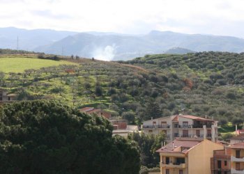 Vista delle montagne - Agricultural land via  parisi, Mascali - photo 3
