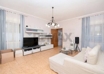 Soggiorno - Casa indipendente Via Toledo
 
63, Catania - foto 2