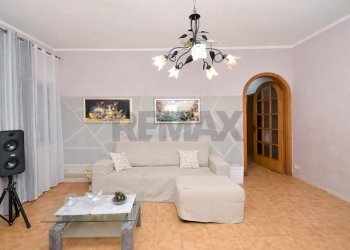 Soggiorno - Casa indipendente Via Toledo
 
63, Catania - foto 4