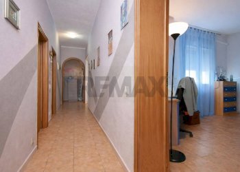 Hall / corridoio - Casa indipendente Via Toledo
 
63, Catania - foto 15