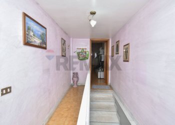 Hall / corridoio - Casa indipendente Via Toledo
 
63, Catania - foto 18