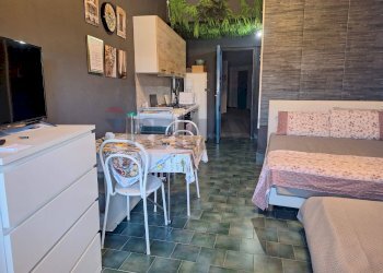 Terrazza - Monolocale via pietre nere
 
7, Giardini-Naxos - foto 1