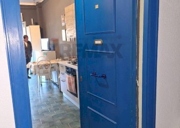 Hall / corridoio - Monolocale via pietre nere
 
7, Giardini-Naxos - foto 14