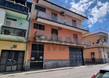 Edificio all\'aperto - Appartamento VIA PO'
 
49, Paterno - foto 2