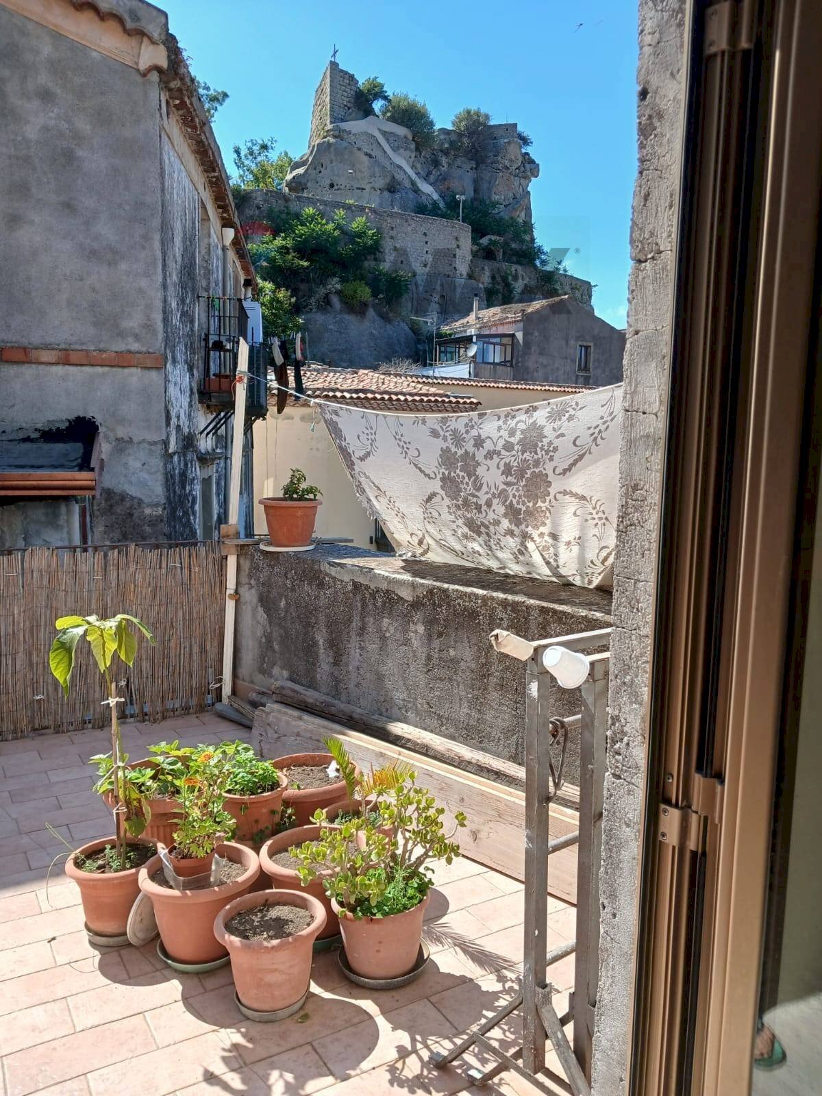 Terrazza - Casa indipendente Via Savoia
8, Castiglione di Sicilia - foto 2