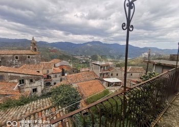 Edificio all\'aperto - Casa indipendente Via Savoia
 
8, Castiglione di Sicilia - foto 1
