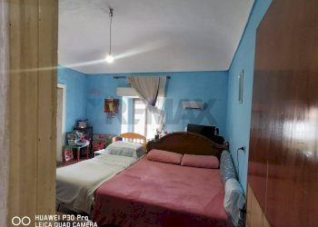 Camera / camera da letto - Casa indipendente Via Savoia
 
8, Castiglione di Sicilia - foto 9