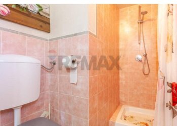 Bagno - Independent house Via  della Canonica
 
66, Camaiore - photo 13