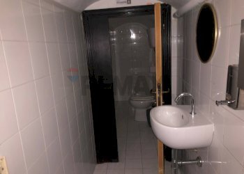 Bagno - Commercial Premises Via Dei Priori, Perugia - photo 21