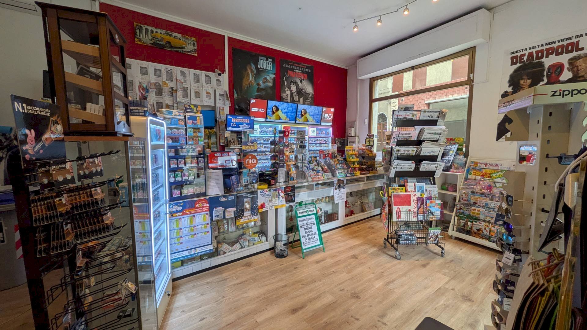 Dispensa di stoccaggio - Attività Commerciale Piazza del Popolo
 
3, Castiglione del Lago - foto 2