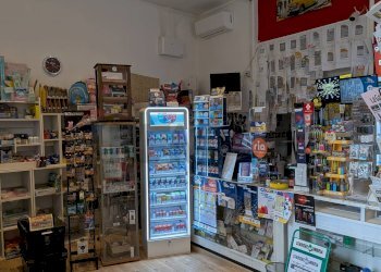 Camera / camera da letto - Attività Commerciale Piazza del Popolo
3, Castiglione del Lago - foto 4