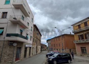 Edificio all\'aperto - Attività Commerciale Piazza del Popolo
3, Castiglione del Lago - foto 6