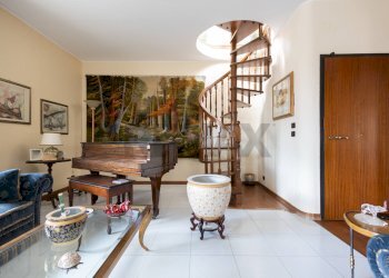 Soggiorno - Appartamento Via Pietro Bethancourt
 
1, Catania - foto 8