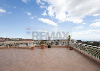 Terrazza - Appartamento Via Pietro Bethancourt
 
1, Catania - foto 12