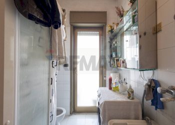 Bagno - Appartamento Via Pietro Bethancourt
 
1, Catania - foto 32
