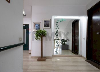 Hall / corridoio - Appartamento Via Generale Di San Marzano
 
18, Catania - foto 3