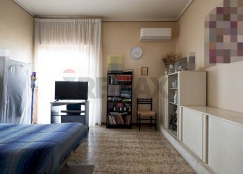 Camera / camera da letto - Appartamento Via Generale Di San Marzano
 
18, Catania - foto 17