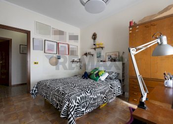 Camera / camera da letto - Appartamento Via Generale Di San Marzano
 
18, Catania - foto 23