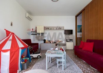 Sala da pranzo - Three-room apartment Via Degli Oleandri, Acireale - photo 16