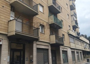 Edificio all\'aperto - Appartamento Via Regina Elena
 
76, Caltanissetta - foto 1