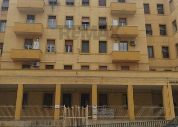 Edificio all\'aperto - Appartamento Via Rosso di San secondo
 
32, Caltanissetta - foto 1