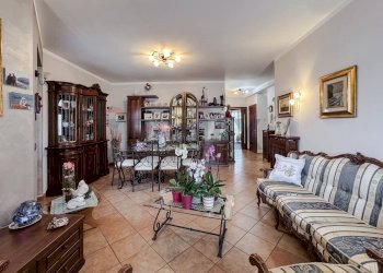 Sala da pranzo - Villa Via Vercelli
 
66/a, Caresanablot - photo 2